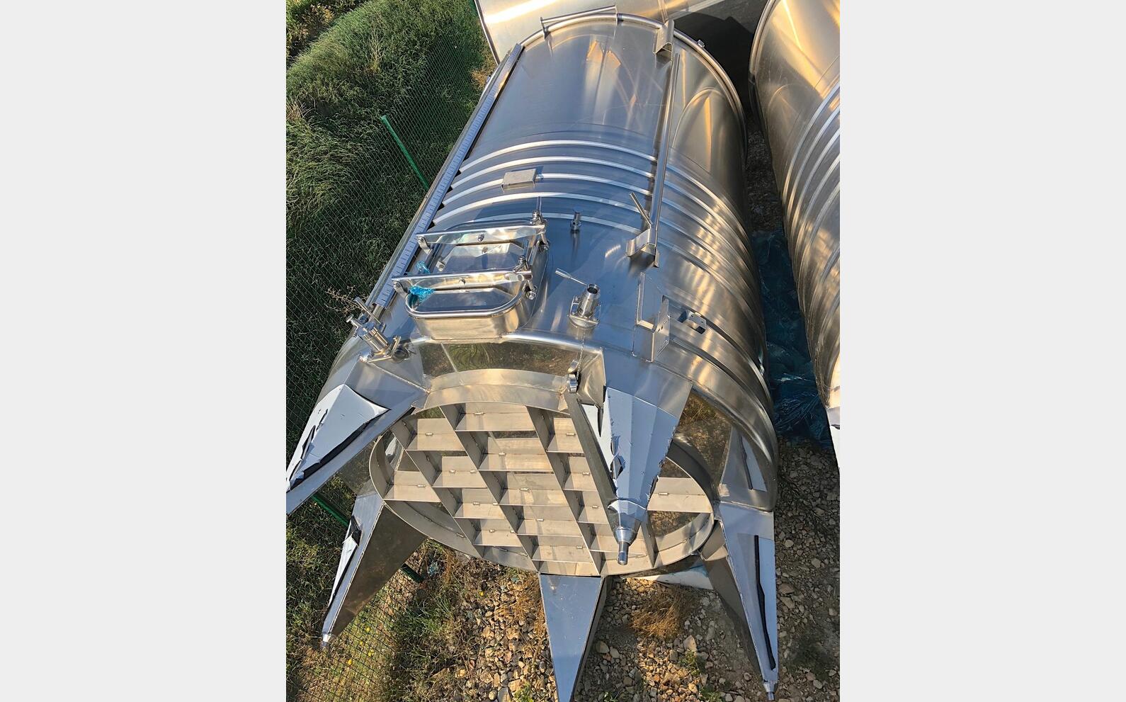 Cuve inox &agrave; chapeau flottant MATERIEL NEUF