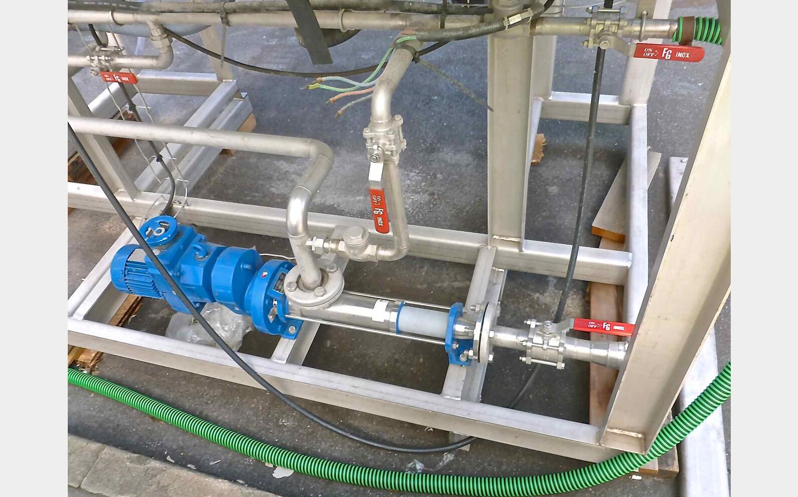 D&eacute;canteuse centrifugeuse sur skid Ann&eacute;e : 1998