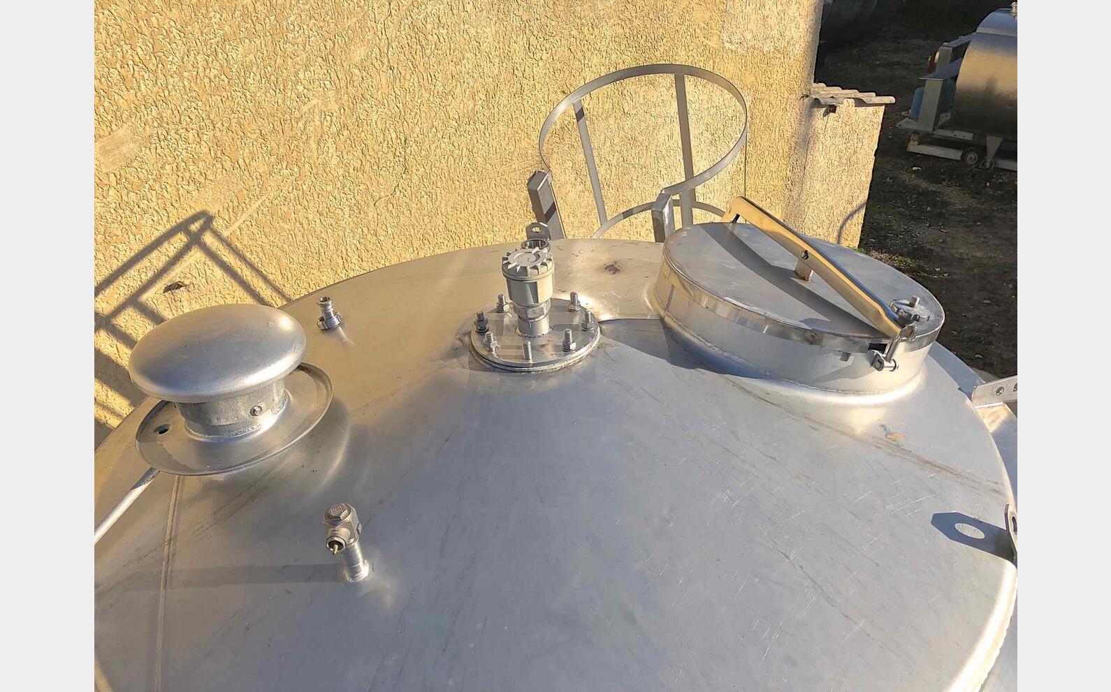 Silo INOX pour vrac Marque : SERIACO Ann&eacute;e : 1995