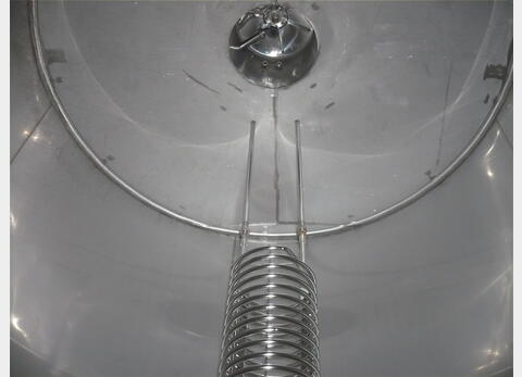 cuve de stockage INOX 304 avec serpentin provenance vinicole
