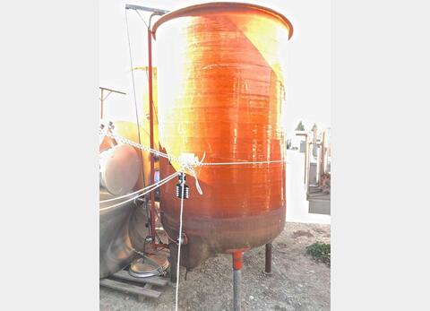 Cuve polyester chapeau flottant PU0118