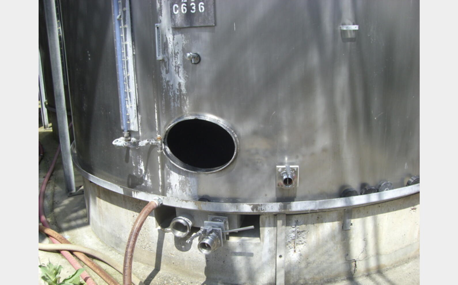 Cuve INOX 316 cylindrique verticale