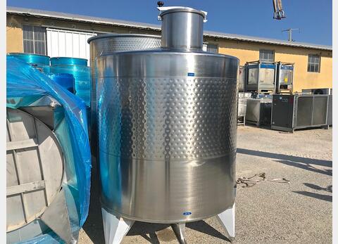 cuve INOX 316 ferm&eacute;e sur pieds MATERIEL NEUF