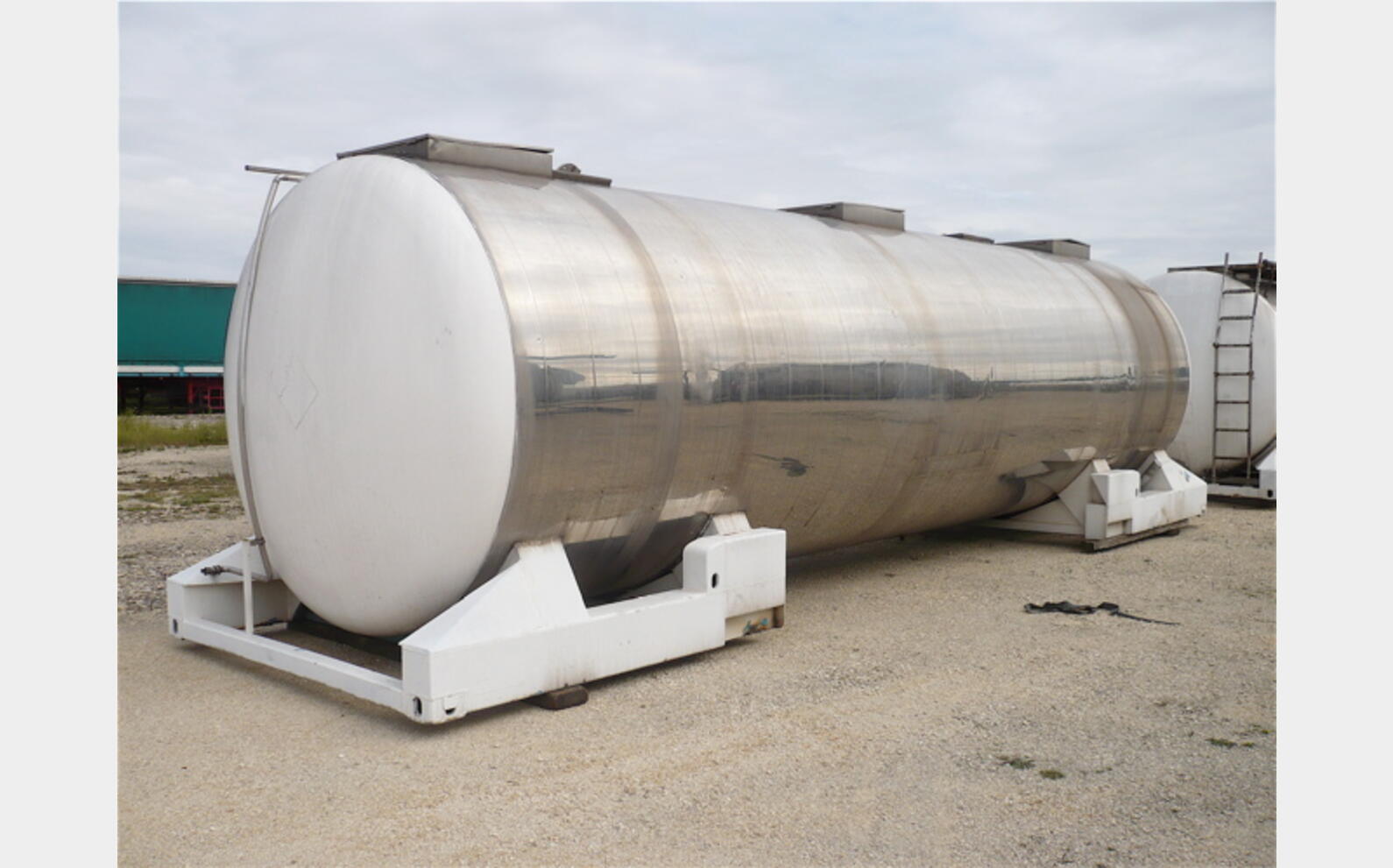 Conteneur stockage INOX 316L Volume : 31.000 litres
