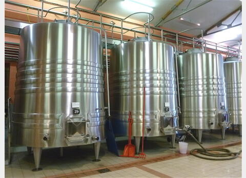 Cuve vinification INOX 304 tronconique - Volume : 131 hecto (13100 litres)