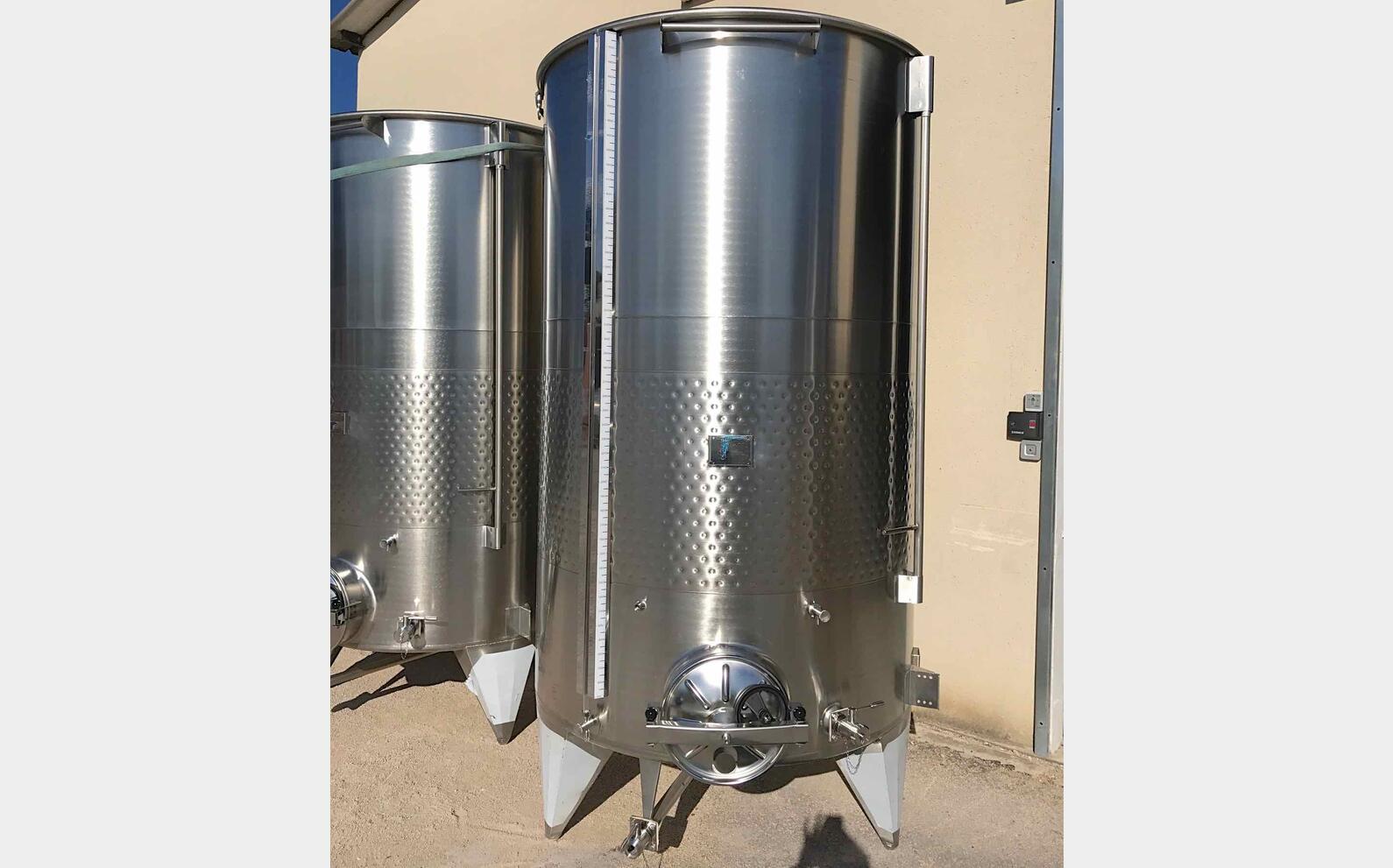Cuve INOX &agrave; chapeau flottant 50 hls. MATERIEL NEUF