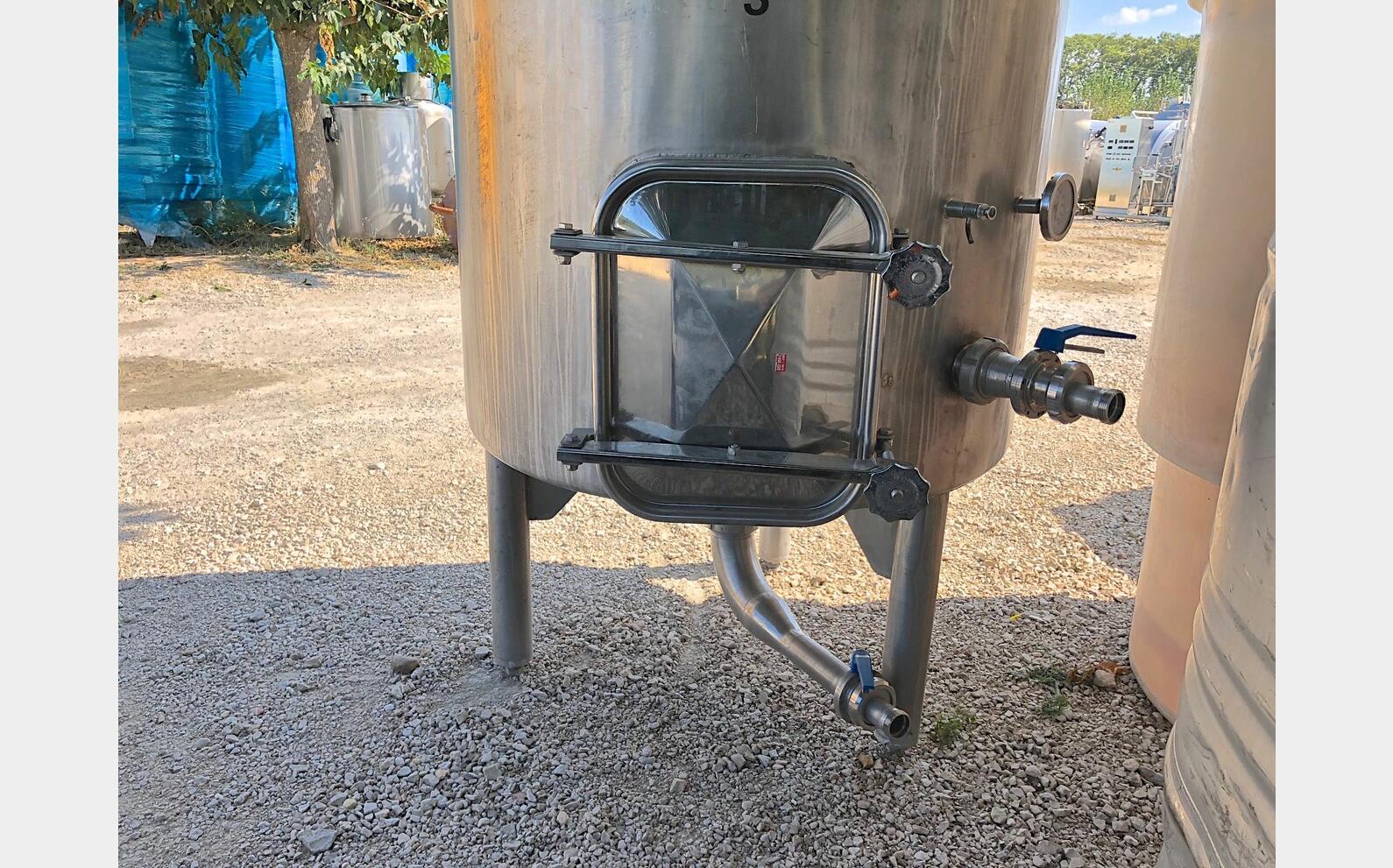 Cuve inox &agrave; chapeau flottant