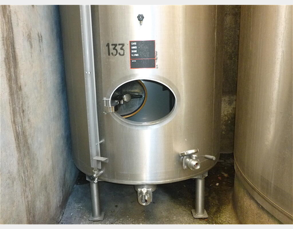 Cuve stockage INOX 316 sur pieds Agroalimentaire Marque : PIERRE GUERIN