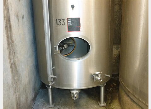 Cuve INOX 316 sur pieds avec drapeau - Volume : 58 hecto (26 + 32 hls)