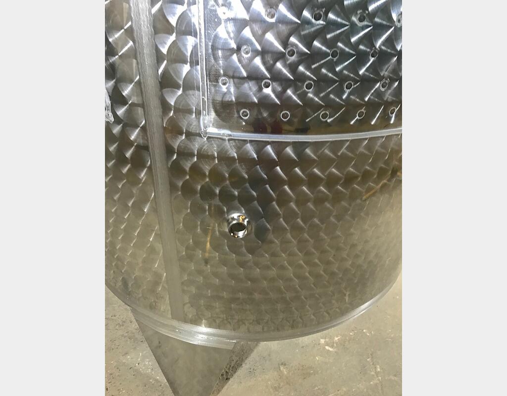 Cuve Inox fond conique chapeau flottant - sur pieds Capacité 1500 L