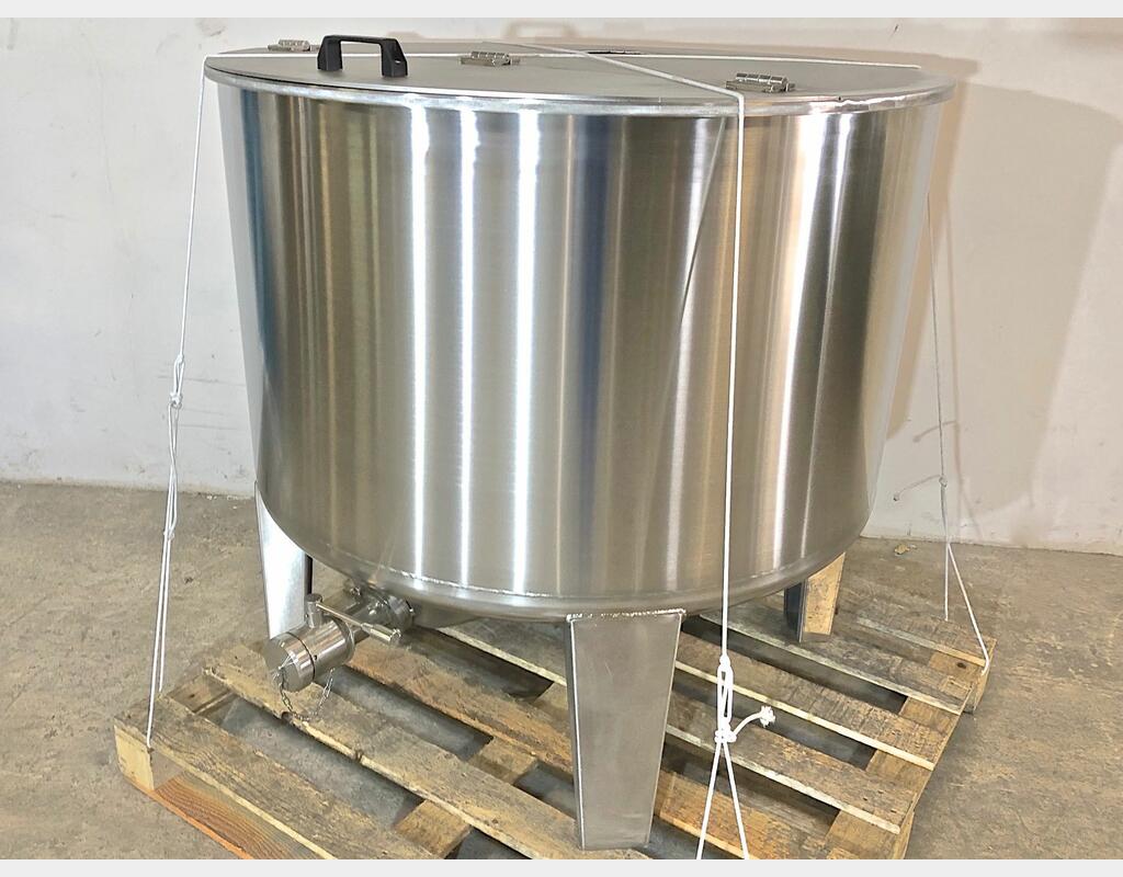 304 stainless steel tank - Model MTLM750