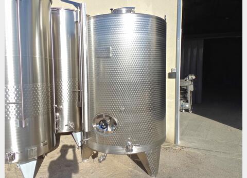 Cuve fermée sur pieds en INOX - Volume : 4300 litres