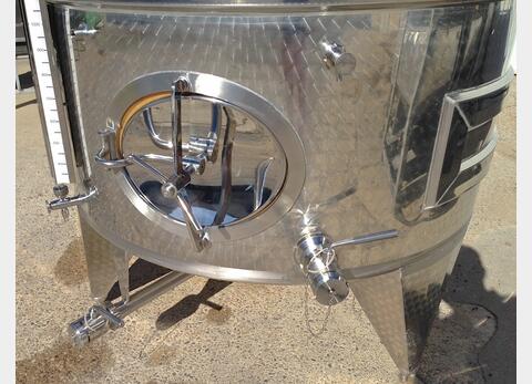 Cuves inox compartimentée refroidie - Volume : 2407 litres + 2667 litres