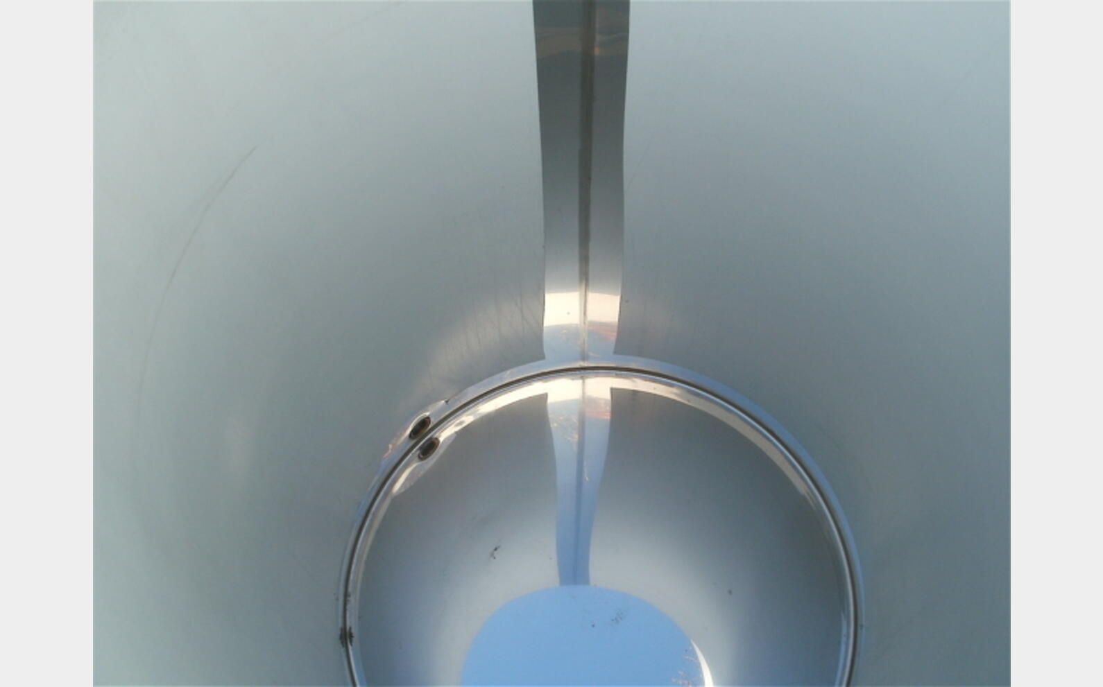 Cuve inox 304 &agrave; chapeau flottant