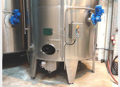 cuve pr&eacute;cipitation tartrique agit&eacute;e INOX 316L Volume : 353 HLS (35300 litres)