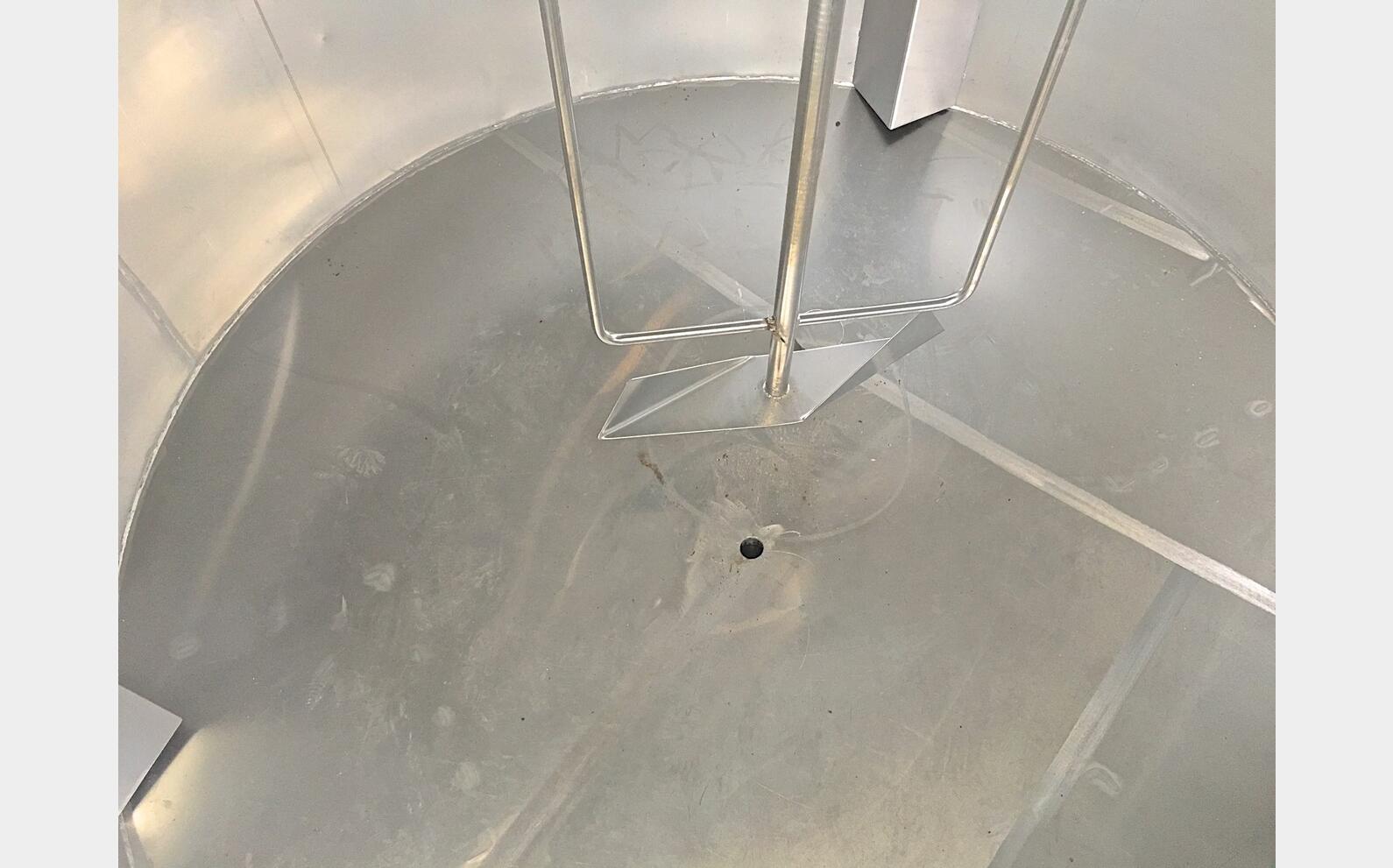 Cuve m&eacute;lange inox