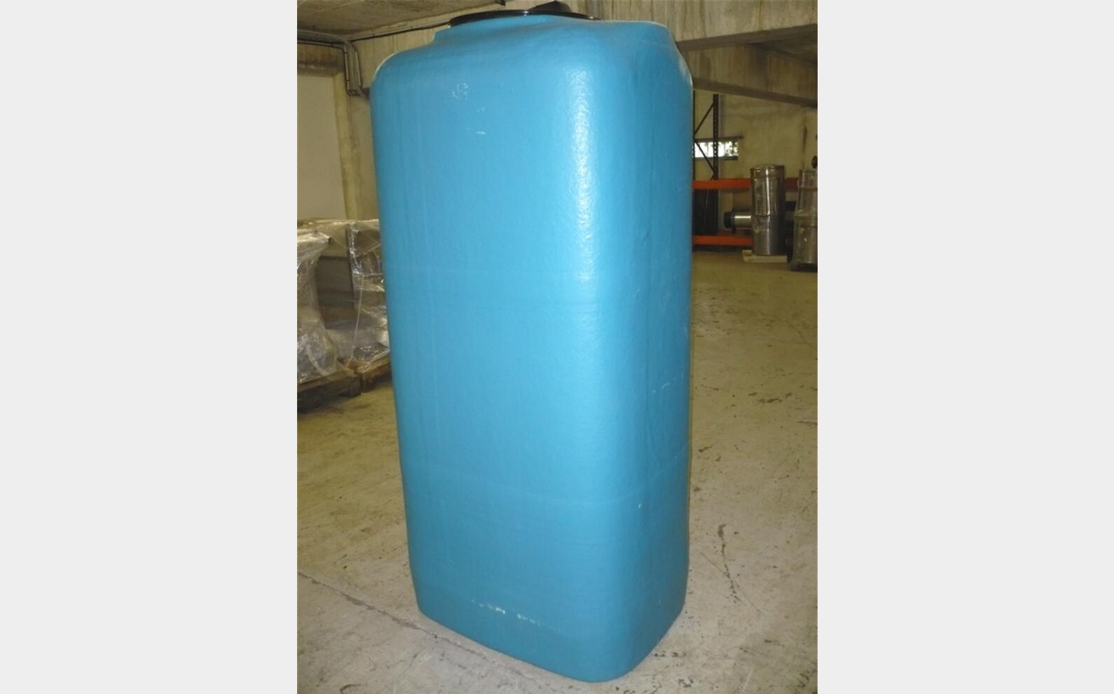 Polyester storage tank 1.000 liters