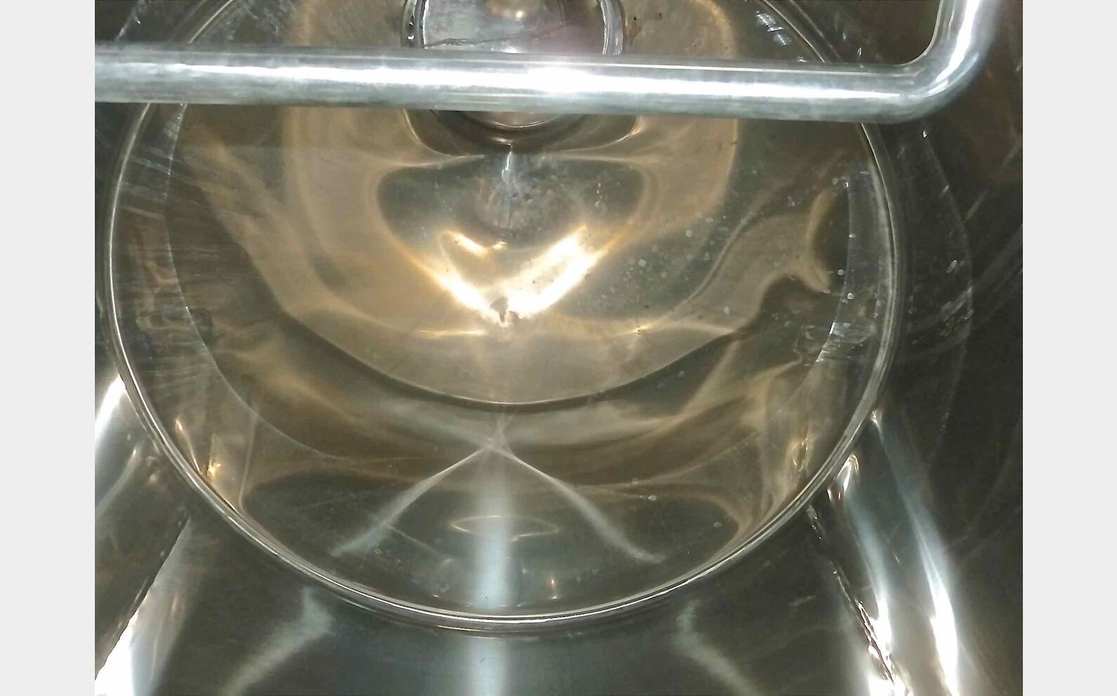Cuve inox de stockage Ann&eacute;e : 1997 Marque : LACOUR