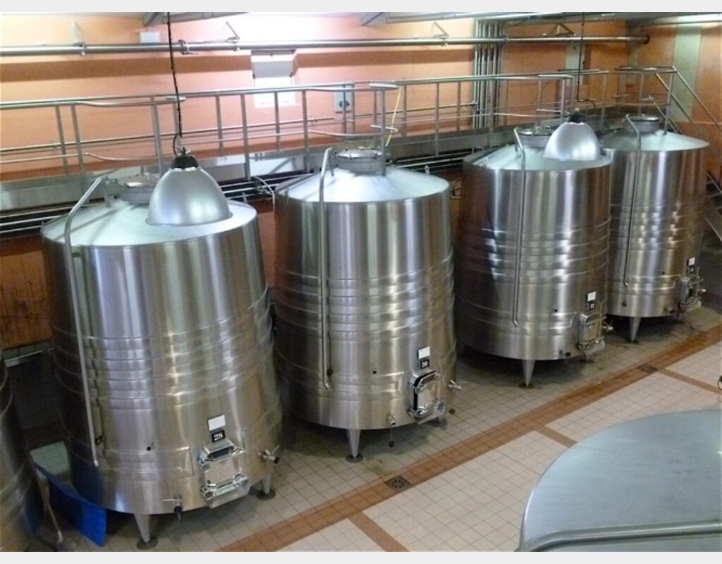 Cuve vinification INOX 304 tronconique - Volume : 131 hecto (13100 litres)